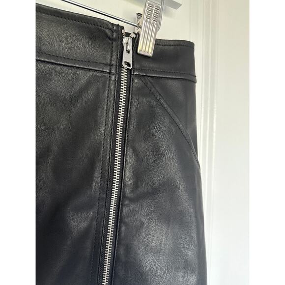 NWT Express Faux Leather Moto Zip Skirt, 8 - Picture 3 of 7